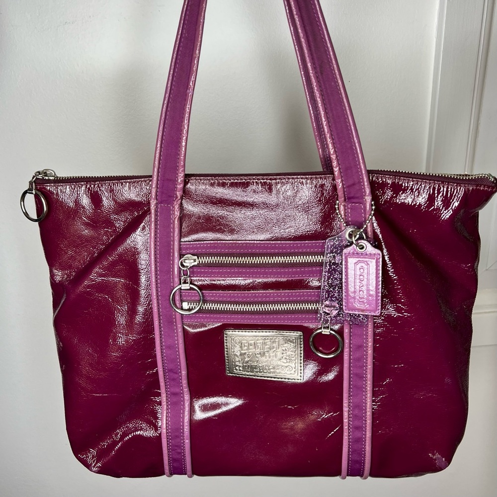 COACH • Daisy • Liquid Gloss Leather In Color Berry • Shoulder Tote Bag • RARE!